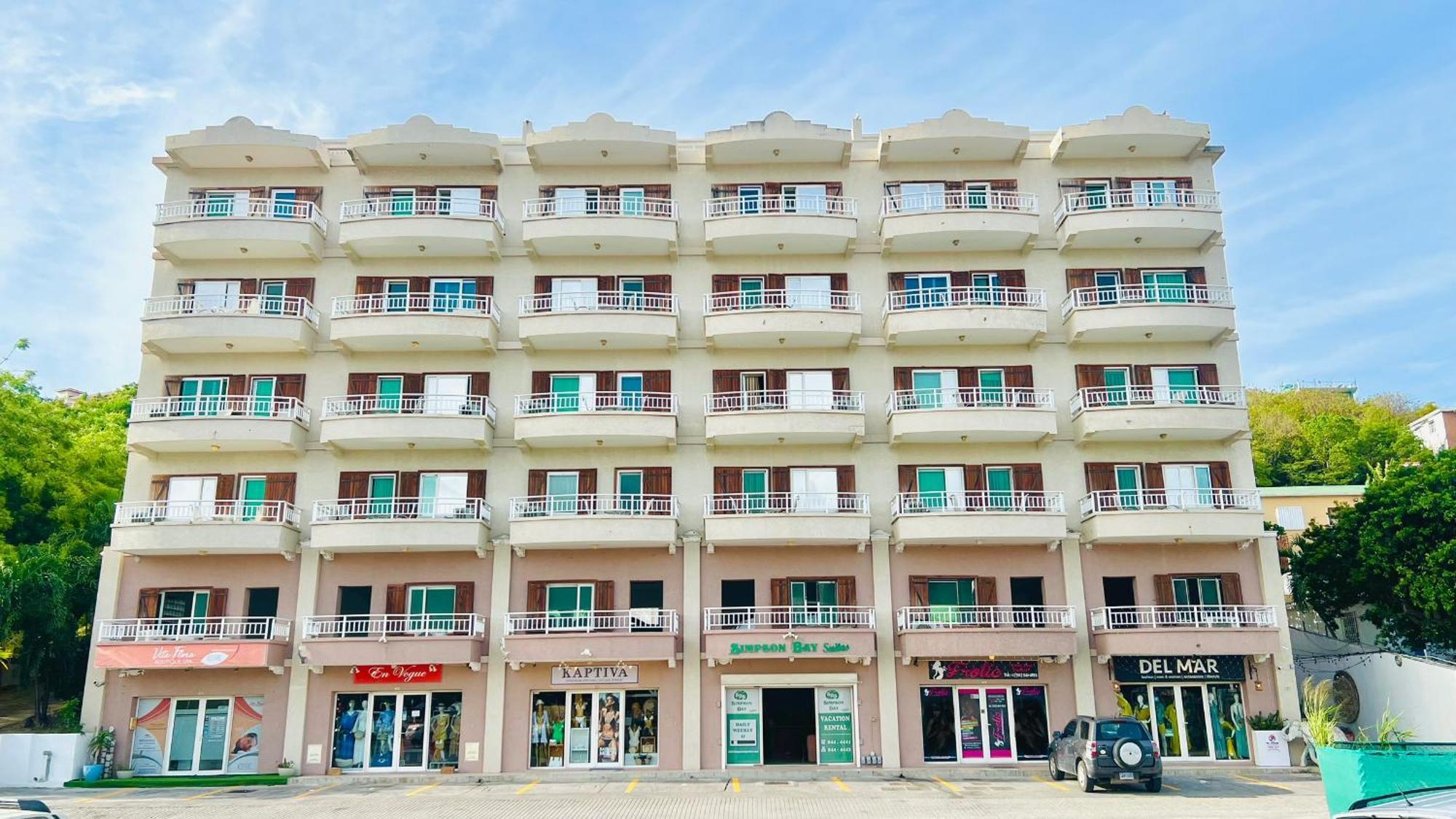 Simpson Bay Suites エクステリア 写真